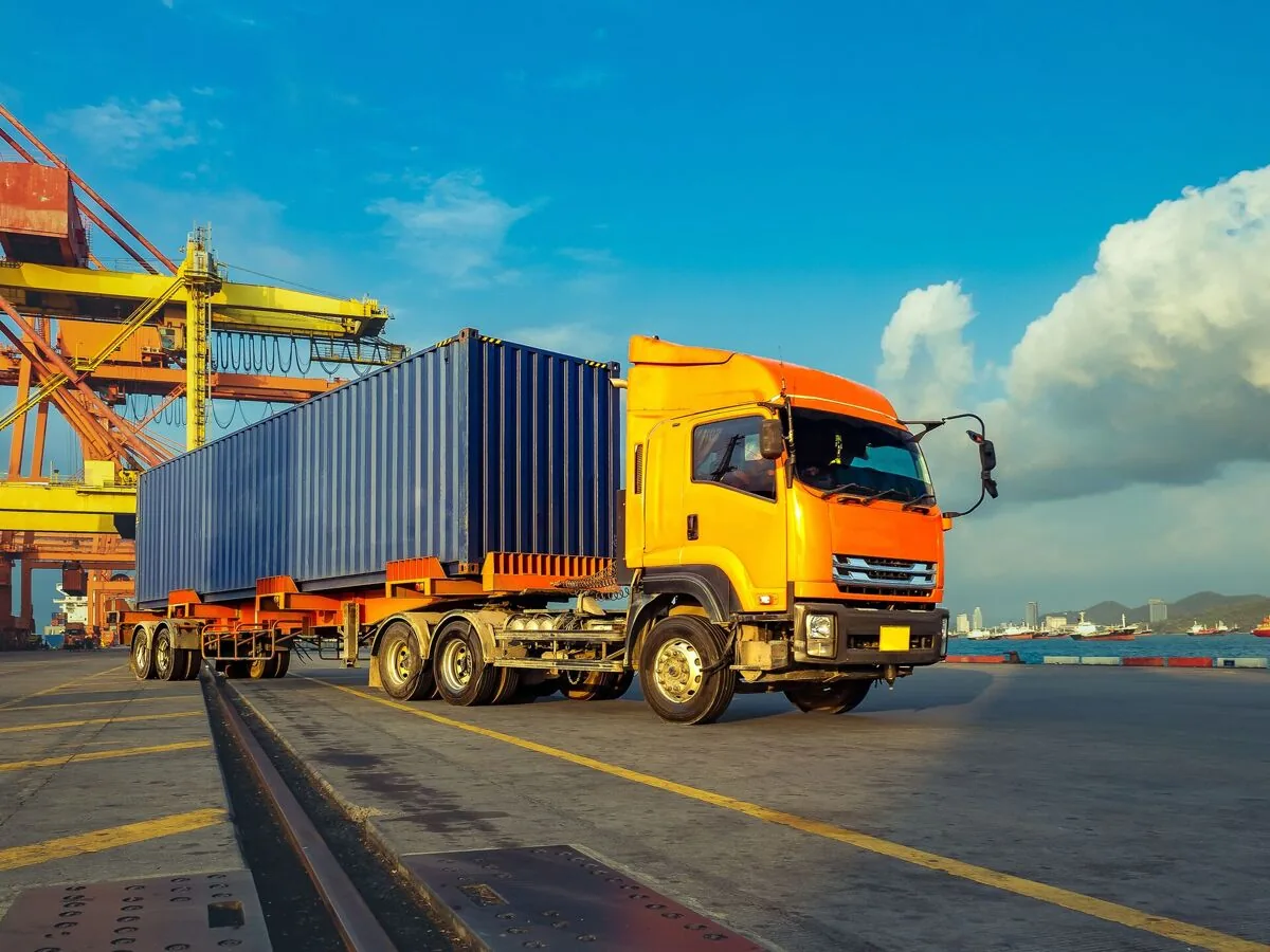 Authorized parts distributor, Dubai logistics delivery, Engine & transmission components, Genuine automotive parts, Wholesale car spare parts